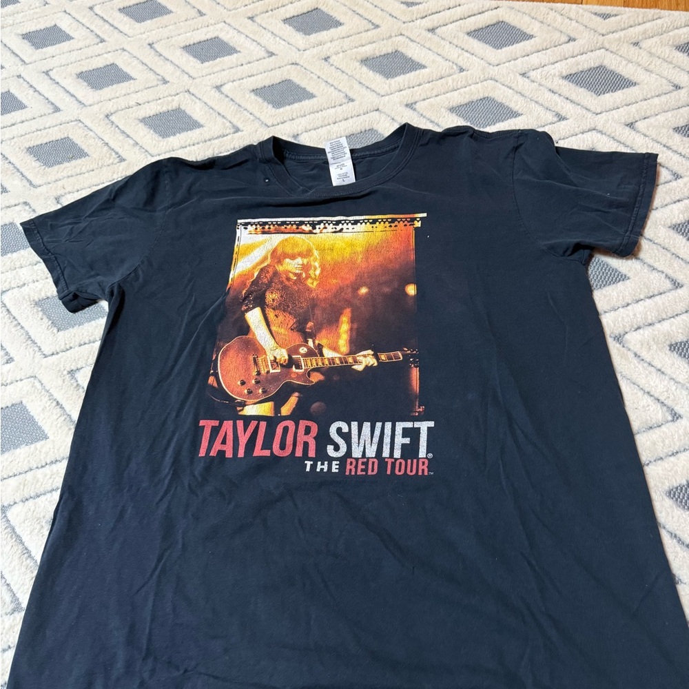 Taylor Swift The Red Tour Black T-Shirt
